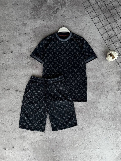 LV T-shirt & Shorts set